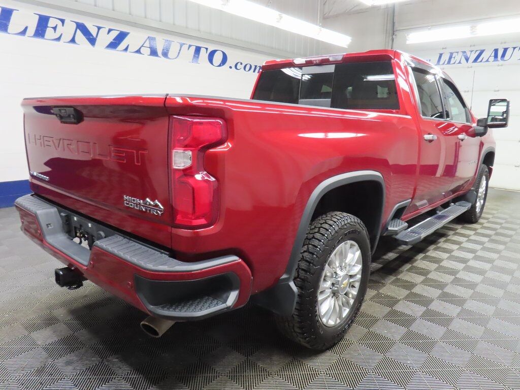 2022 Chevrolet Silverado 2500HD 4x4 Crew Cab High Country Fond du Lac WI