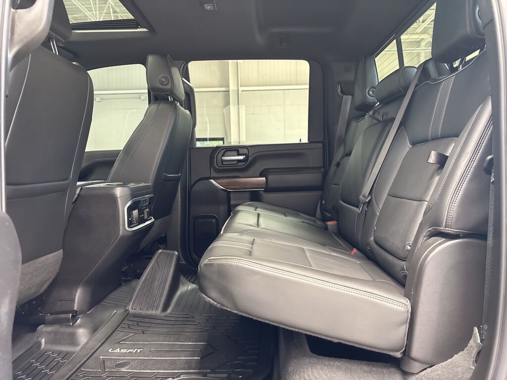 2022 Chevrolet Silverado 2500HD 4x4 Crew Cab High Country Minocqua WI