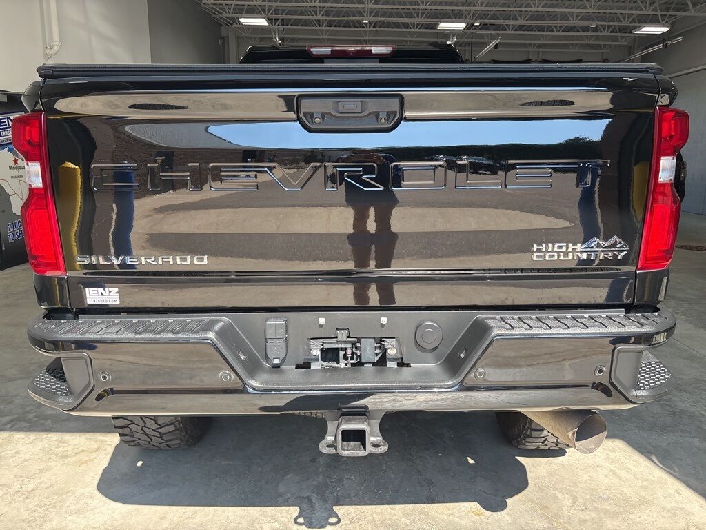 2022 Chevrolet Silverado 2500HD 4x4 Crew Cab High Country Minocqua WI