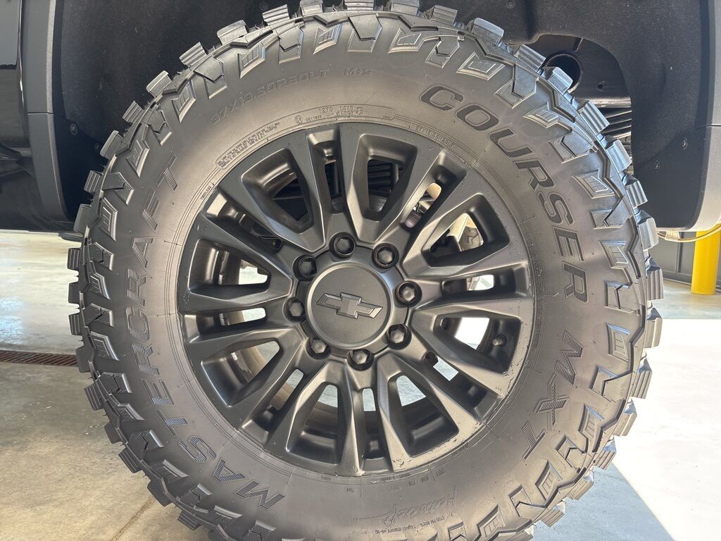 2022 Chevrolet Silverado 2500HD 4x4 Crew Cab High Country Minocqua WI
