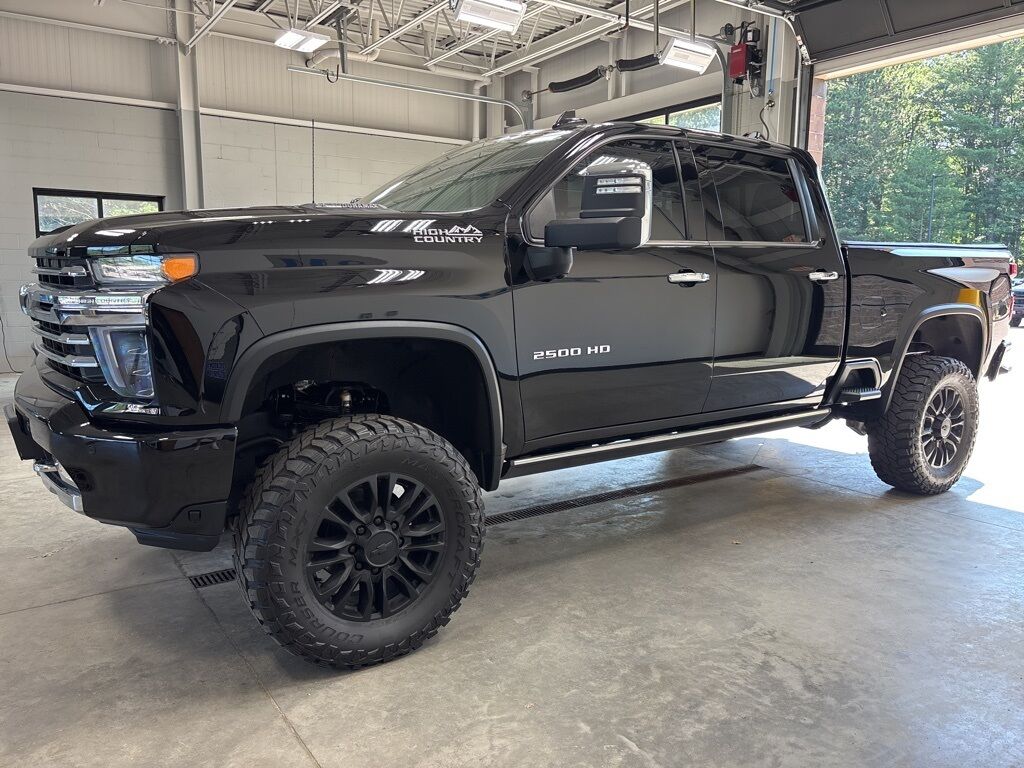 2022 Chevrolet Silverado 2500HD 4x4 Crew Cab High Country Minocqua WI