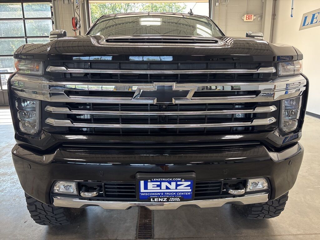 2022 Chevrolet Silverado 2500HD 4x4 Crew Cab High Country Minocqua WI