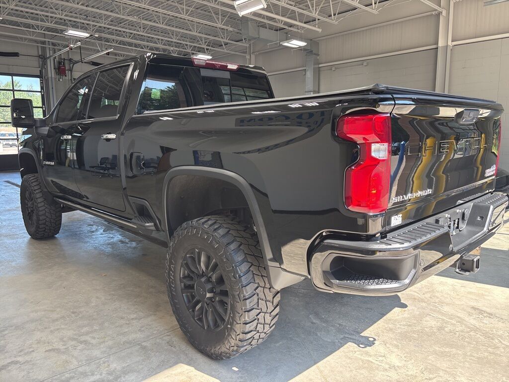 2022 Chevrolet Silverado 2500HD 4x4 Crew Cab High Country Minocqua WI