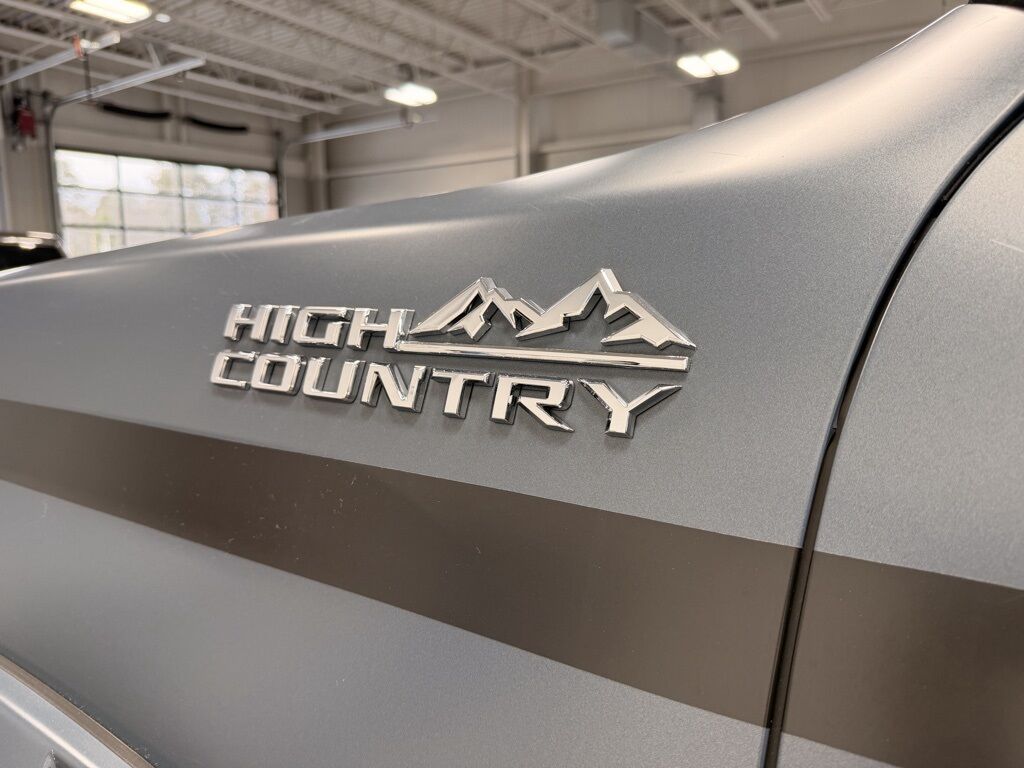 2022 Chevrolet Silverado 2500HD 4x4 Crew Cab High Country Minocqua WI