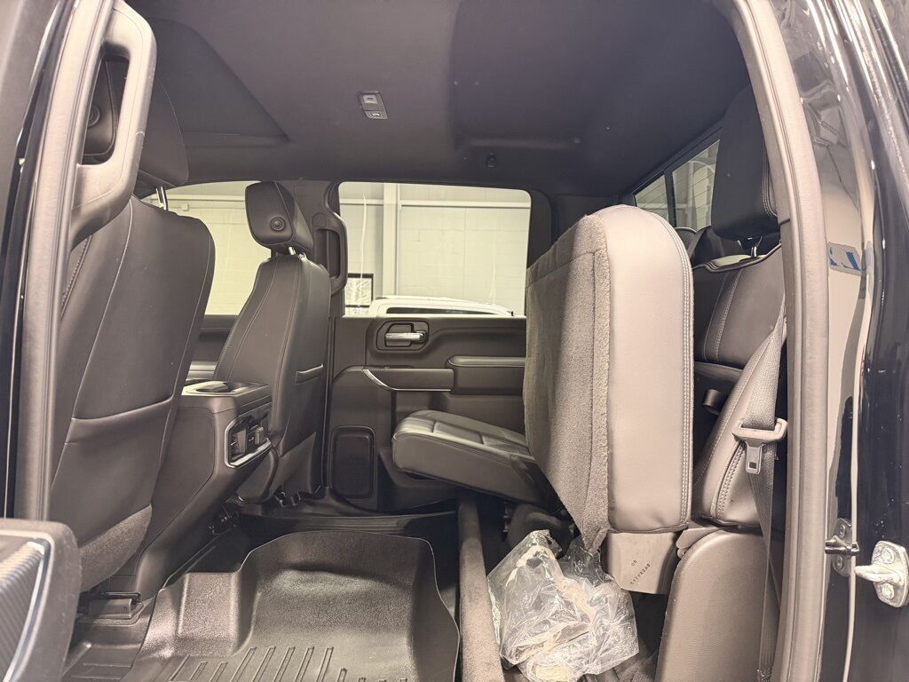 2022 Chevrolet Silverado 2500HD 4x4 Crew Cab High Country Minocqua WI