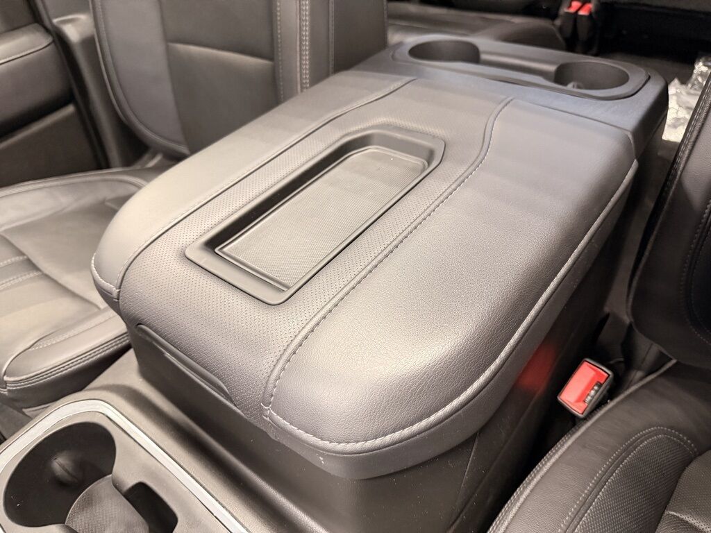 2022 Chevrolet Silverado 2500HD 4x4 Crew Cab High Country Minocqua WI