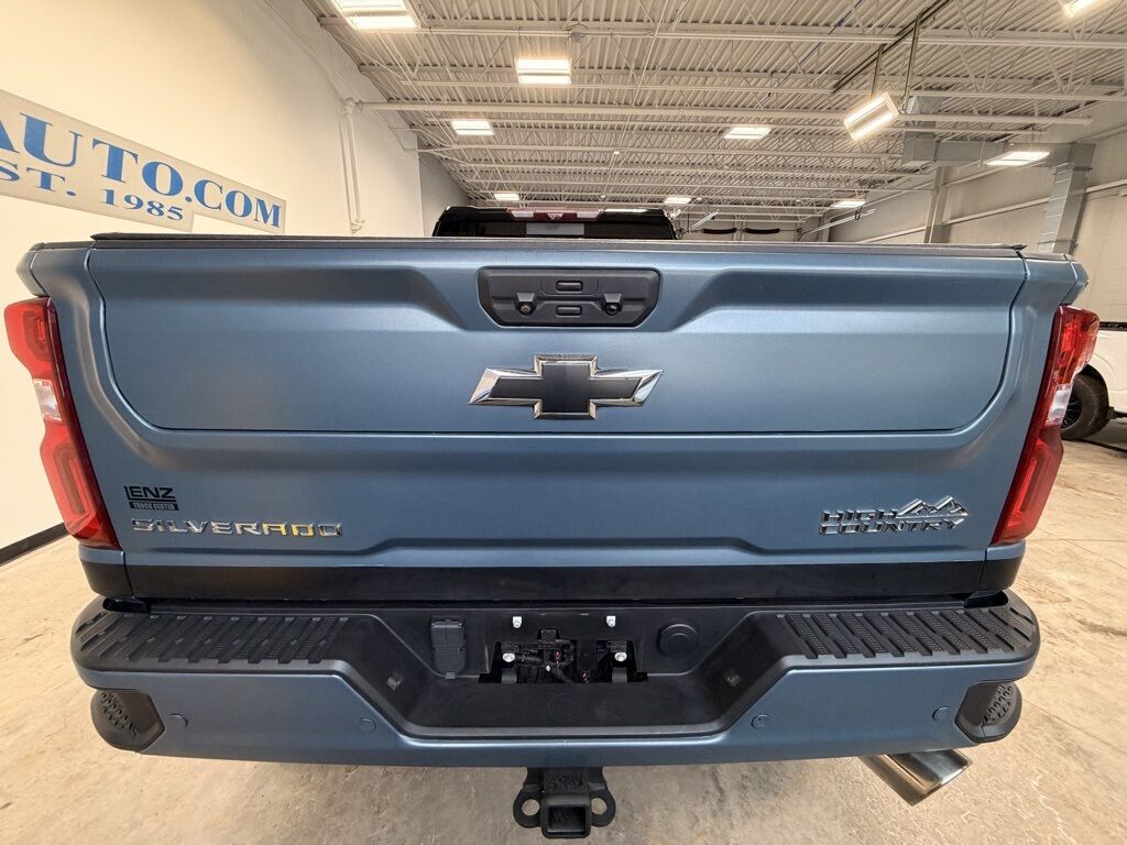 2022 Chevrolet Silverado 2500HD 4x4 Crew Cab High Country Minocqua WI