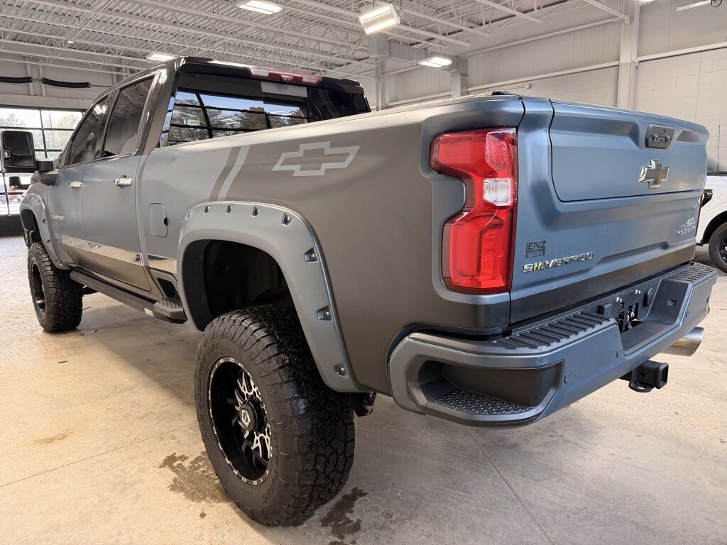 2022 Chevrolet Silverado 2500HD 4x4 Crew Cab High Country Minocqua WI