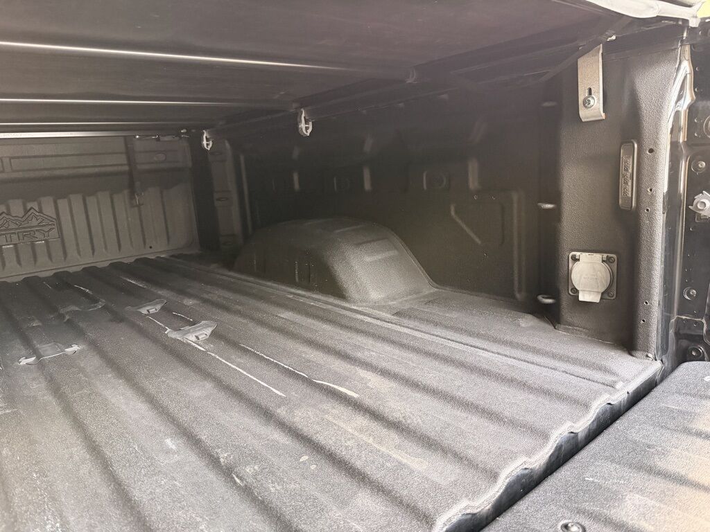 2022 Chevrolet Silverado 2500HD 4x4 Crew Cab High Country Minocqua WI