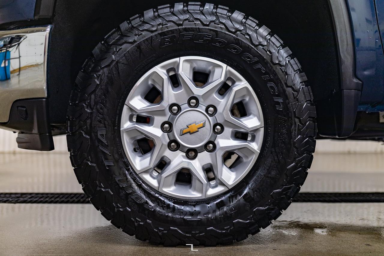 2022 Chevrolet Silverado 2500HD 4x4 Crew Cab LT Diesel PSeat BCam Red Deer AB