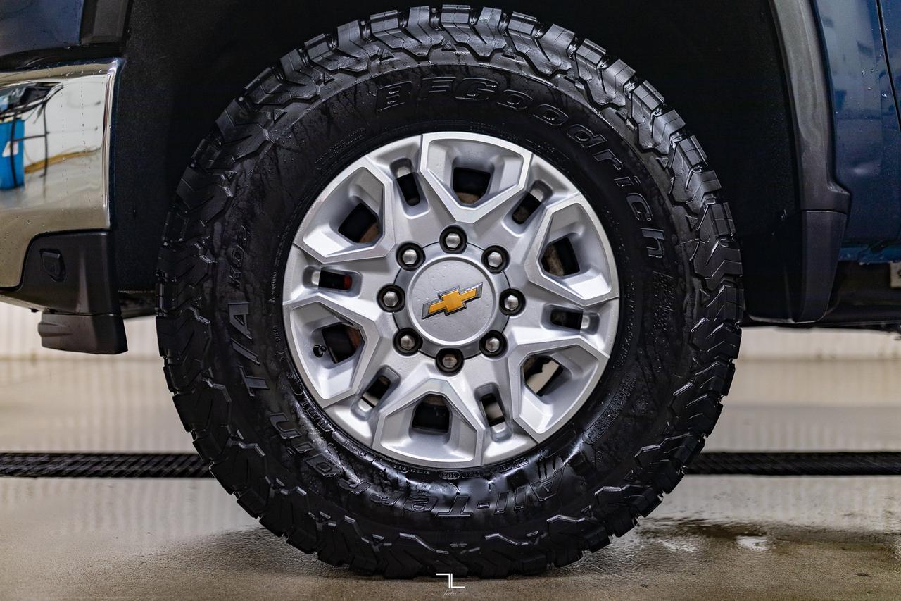 2022 Chevrolet Silverado 2500HD 4x4 Crew Cab LT Diesel PSeat BCam Red Deer AB