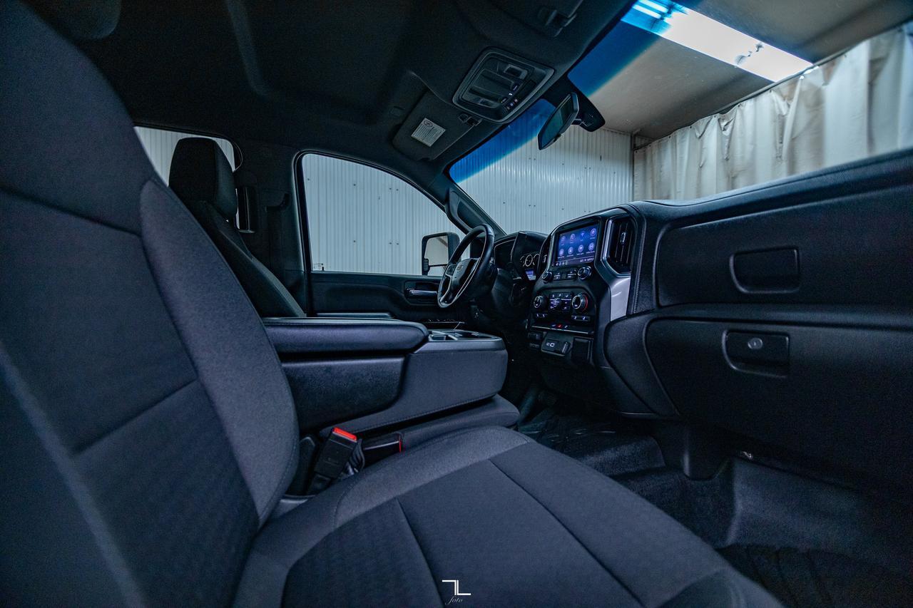 2022 Chevrolet Silverado 2500HD 4x4 Crew Cab LT PSeat BCam Topper Red Deer AB
