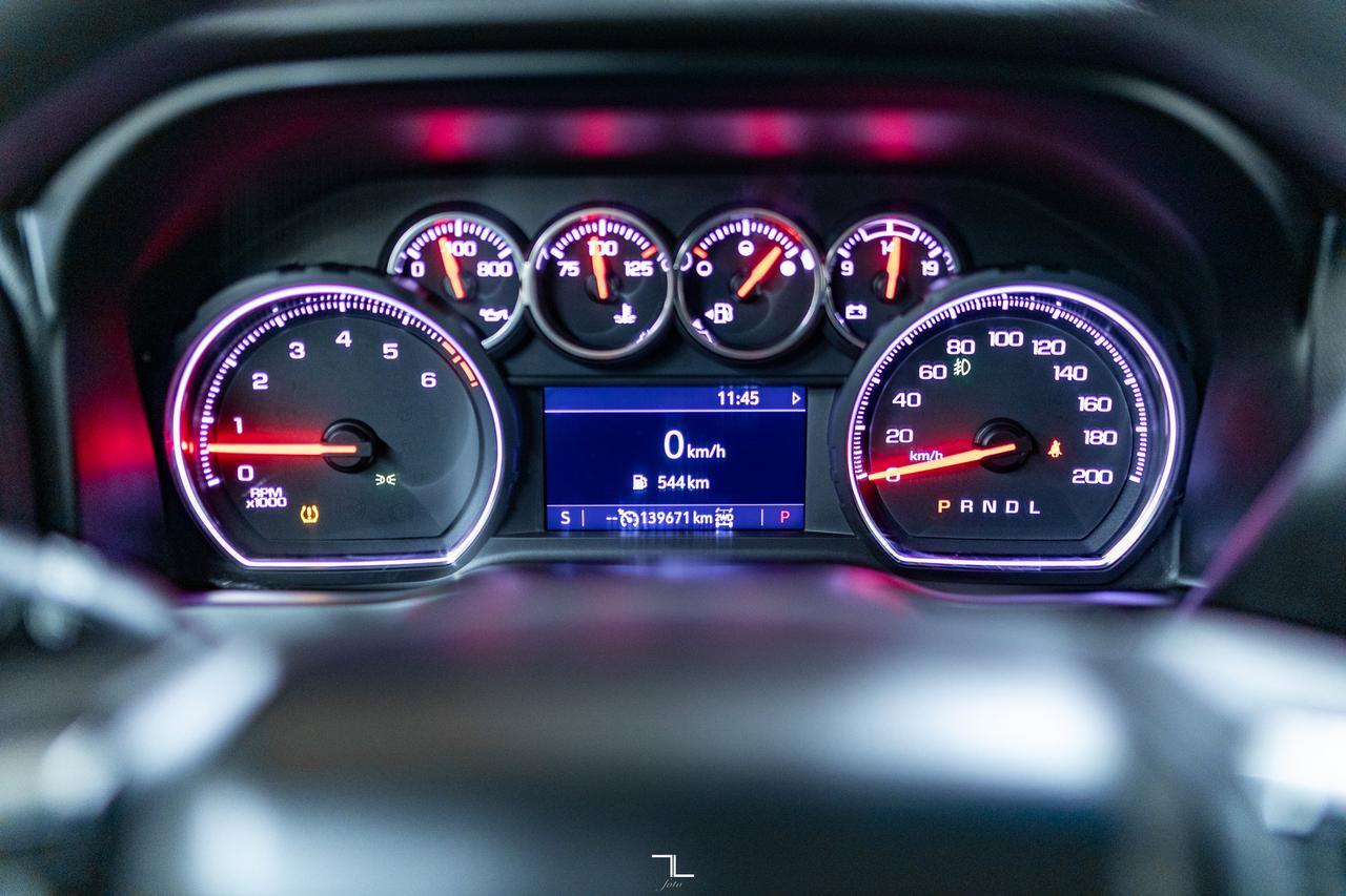 2022 Chevrolet Silverado 2500HD 4x4 Crew Cab LT PSeat BCam Topper Red Deer AB