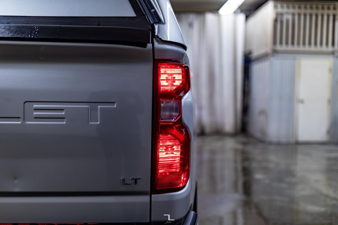 2022 Chevrolet Silverado 2500HD 4x4 Crew Cab LT PSeat BCam Topper Red Deer AB