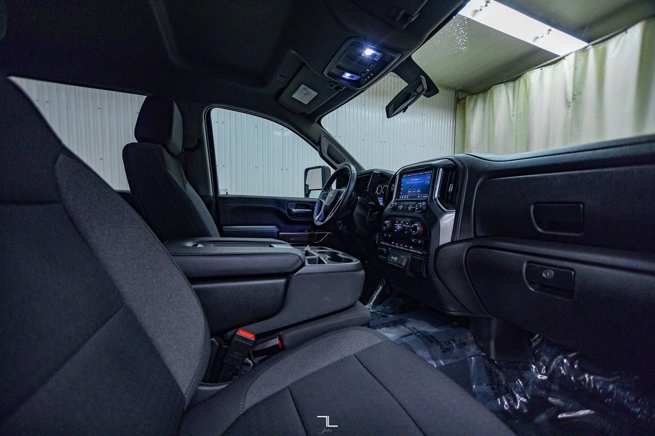 2022 Chevrolet Silverado 2500HD 4x4 Crew Cab LT Z71 Diesel BCam Red Deer AB