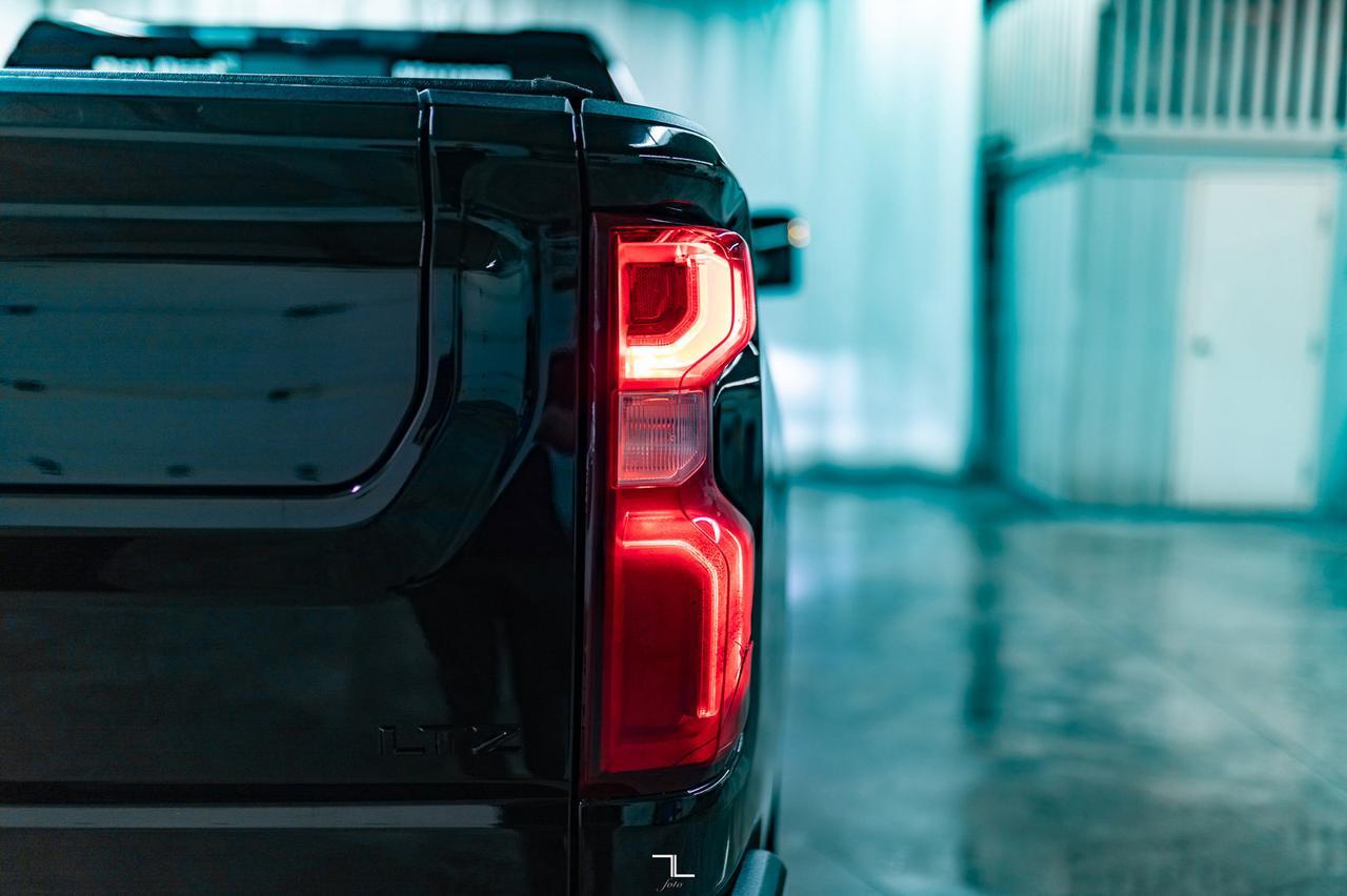 2022 Chevrolet Silverado 2500HD 4x4 Crew Cab LTZ Z71 Leather Roof Nav BCam Red Deer AB