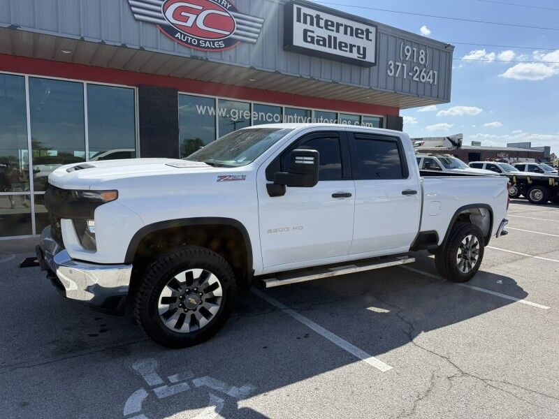 2022 Chevrolet Silverado 2500HD Crew Cab Z71 4x4 51k mi's