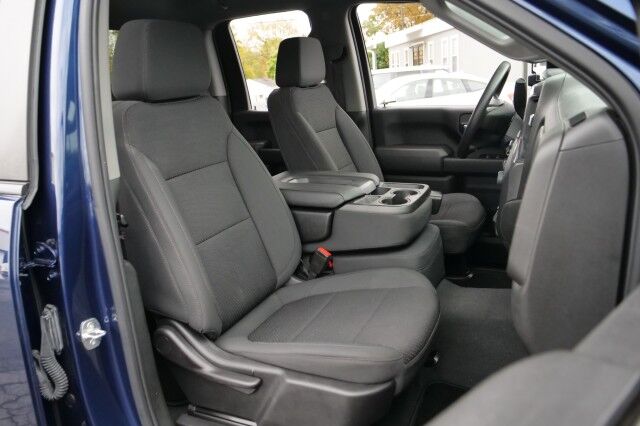 2022 Chevrolet Silverado 2500HD Custom 4X4 / Duramax V8 Diesel / Value Package! High Point NC