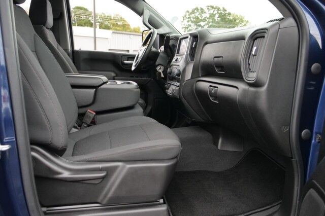 2022 Chevrolet Silverado 2500HD Custom 4X4 / Duramax V8 Diesel / Value Package! High Point NC