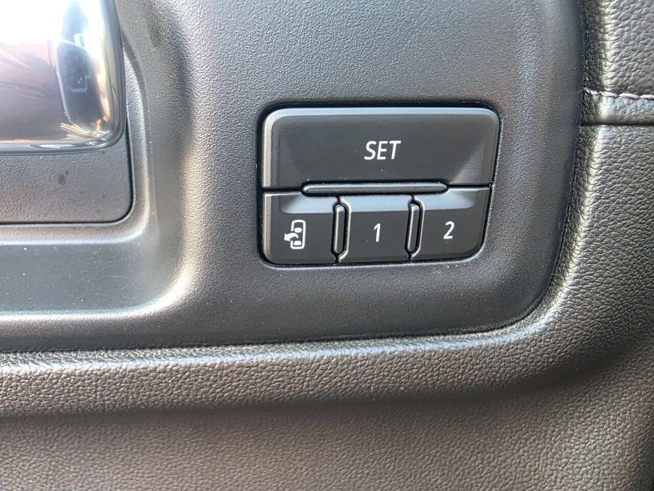 2022 Chevrolet Silverado 2500HD High Country 4x4 4dr Crew Cab SB Eldridge IA