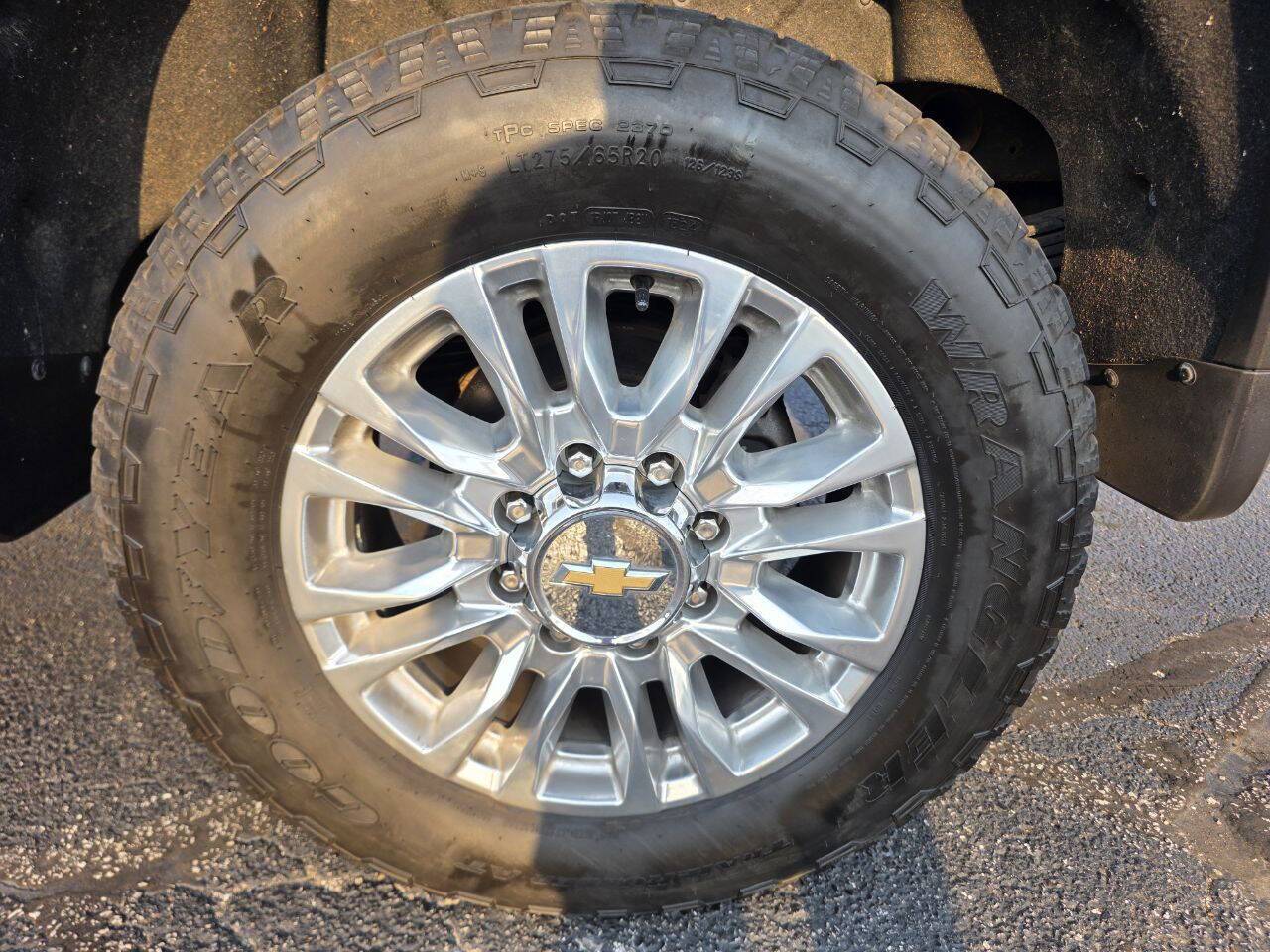 2022 Chevrolet Silverado 2500HD High Country 4x4 4dr Crew Cab SB Eldridge IA