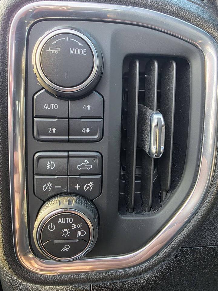 2022 Chevrolet Silverado 2500HD High Country 4x4 4dr Crew Cab SB Eldridge IA