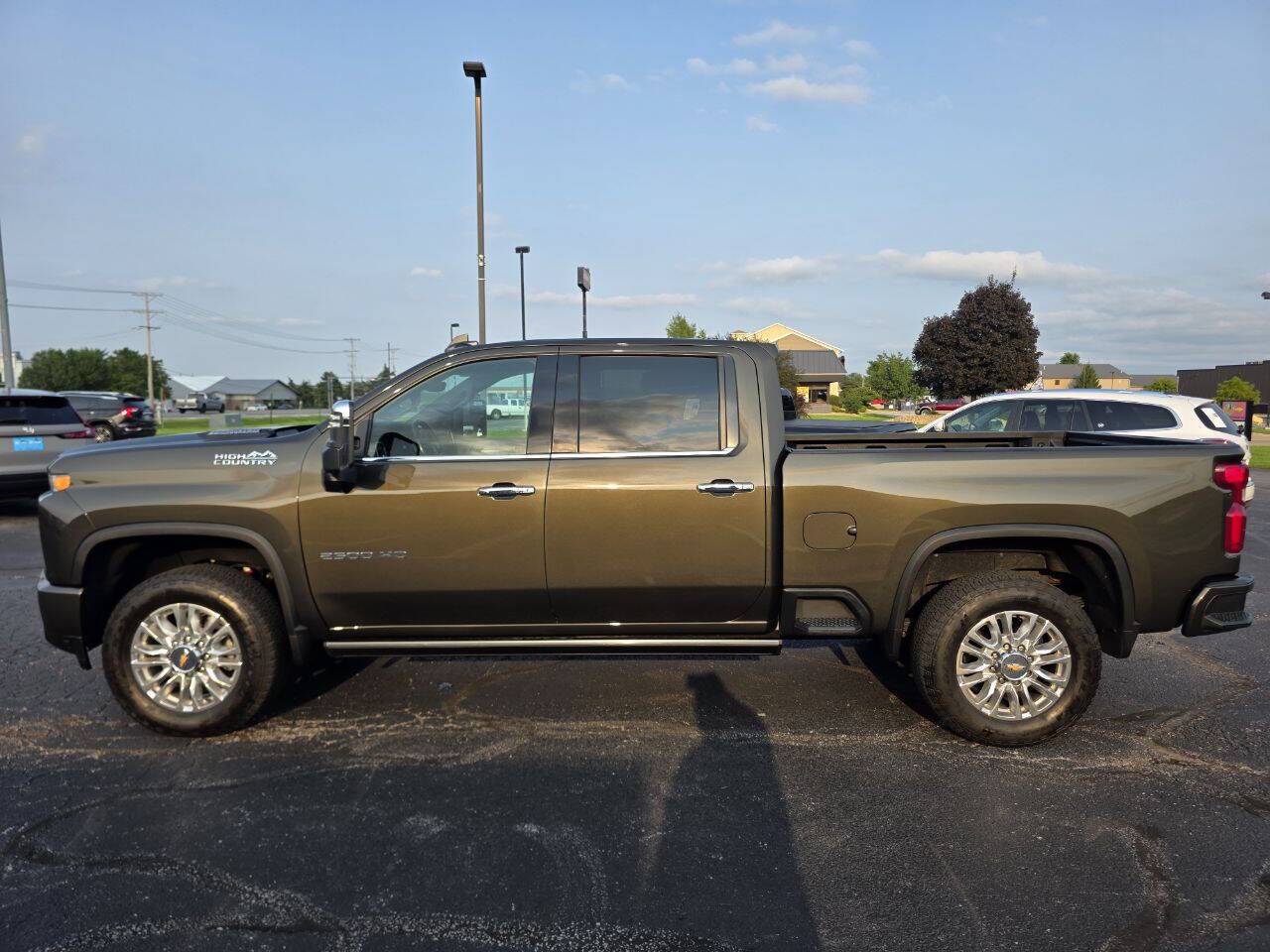 2022 Chevrolet Silverado 2500HD High Country 4x4 4dr Crew Cab SB Eldridge IA