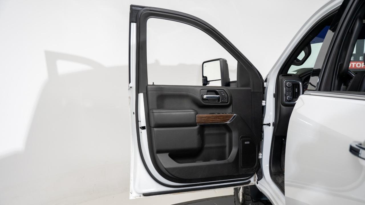 2022 Chevrolet Silverado 2500HD High Country w/ Z71, Tech, & Pwr Sunroof Franklin TN