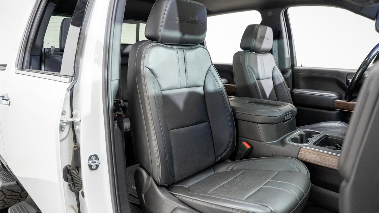 2022 Chevrolet Silverado 2500HD High Country w/ Z71, Tech, & Pwr Sunroof Franklin TN