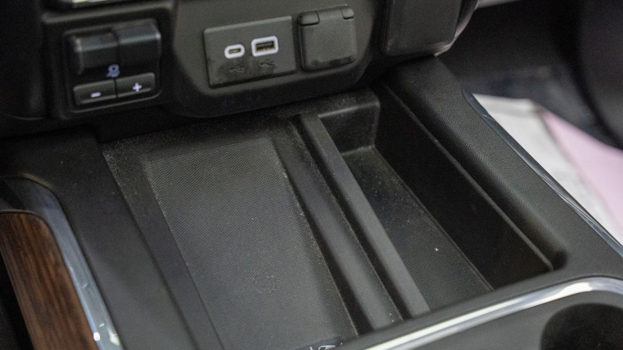 2022 Chevrolet Silverado 2500HD High Country w/ Z71, Tech, & Pwr Sunroof Franklin TN
