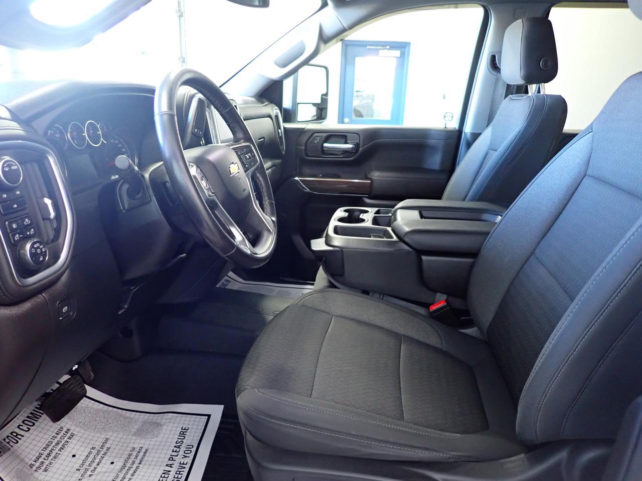 2022 Chevrolet Silverado 2500HD LT CREW CAB 4WD *DIESEL* Listowel ON