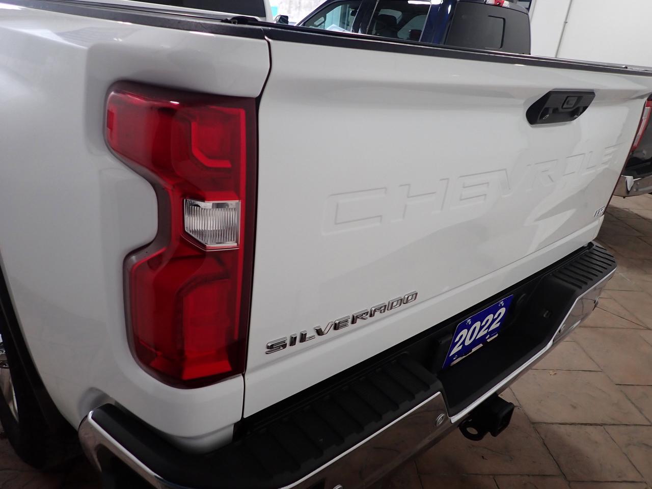 2022 Chevrolet Silverado 2500HD LTZ 4WD CREW CAB  *DIESEL* LEATHER SUNROOF Listowel ON