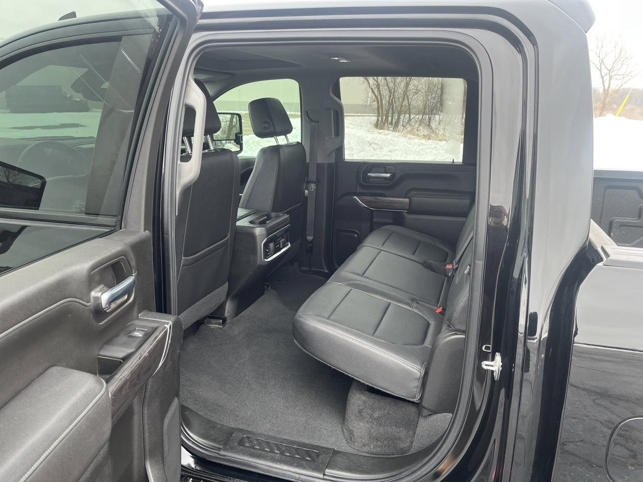 2022 Chevrolet Silverado 3500HD 3500HD LTZ Z71 Crew Cab 4WD DuramaxDiesel MidnightEdt LotsofOptions wSunroof Nav Saukville WI