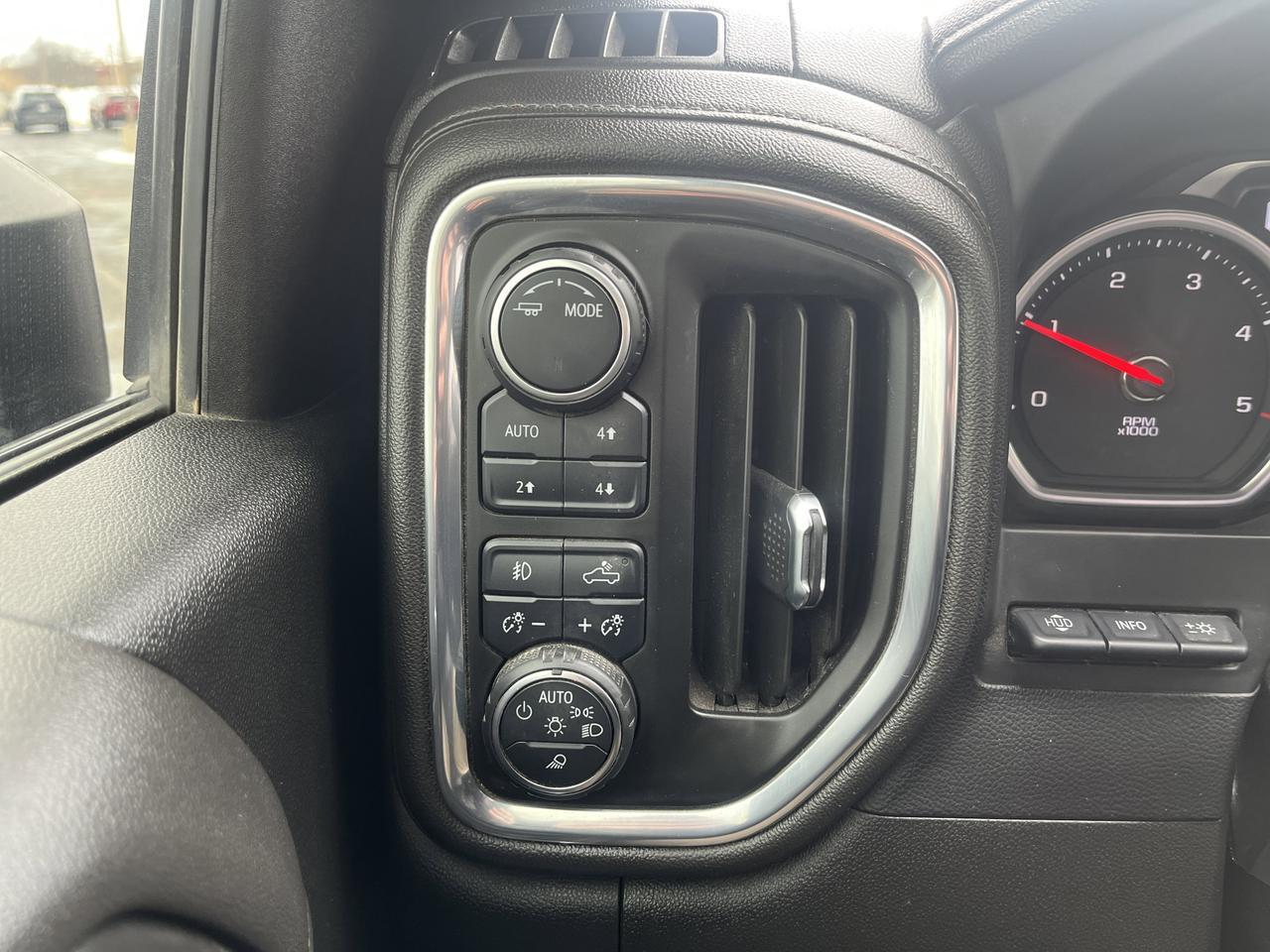 2022 Chevrolet Silverado 3500HD 3500HD LTZ Z71 Crew Cab 4WD DuramaxDiesel MidnightEdt LotsofOptions wSunroof Nav Saukville WI