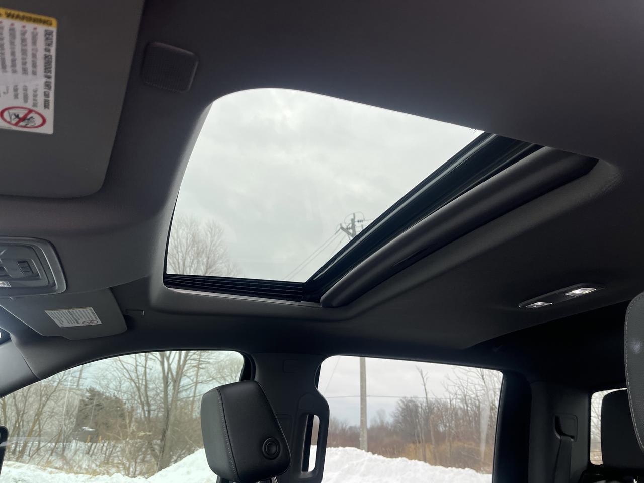 2022 Chevrolet Silverado 3500HD 3500HD LTZ Z71 Crew Cab 4WD DuramaxDiesel MidnightEdt LotsofOptions wSunroof Nav Saukville WI