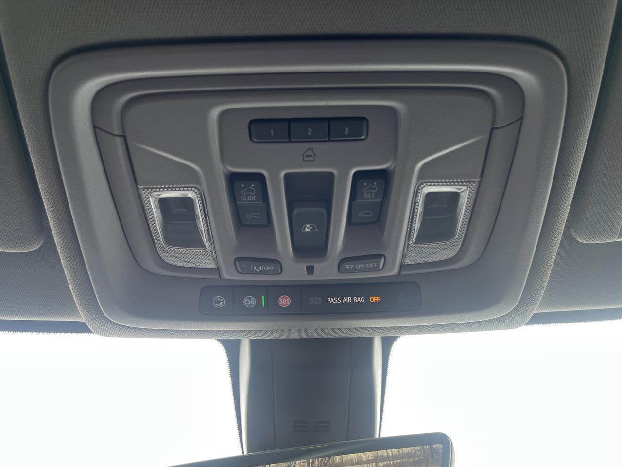 2022 Chevrolet Silverado 3500HD 3500HD LTZ Z71 Crew Cab 4WD DuramaxDiesel MidnightEdt LotsofOptions wSunroof Nav Saukville WI