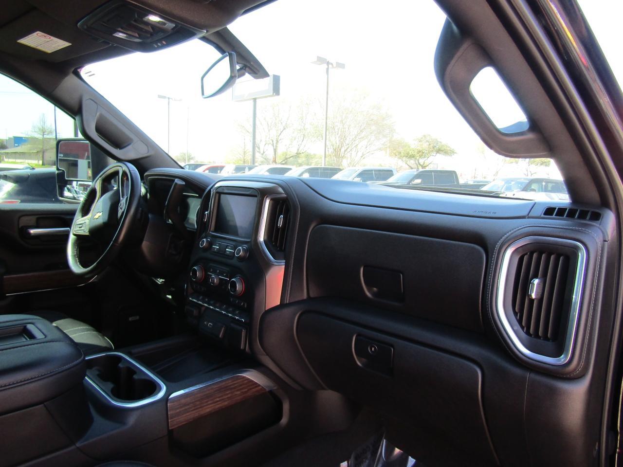 2022 Chevrolet Silverado 3500HD 4WD Crew Cab 172 High Country Grand Prairie TX