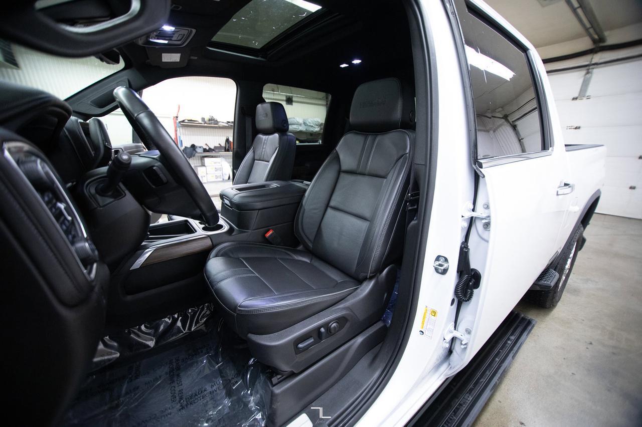 2022 Chevrolet Silverado 3500HD 4x4 Crew Cab High Country Diesel Leather Roof Nav Red Deer AB