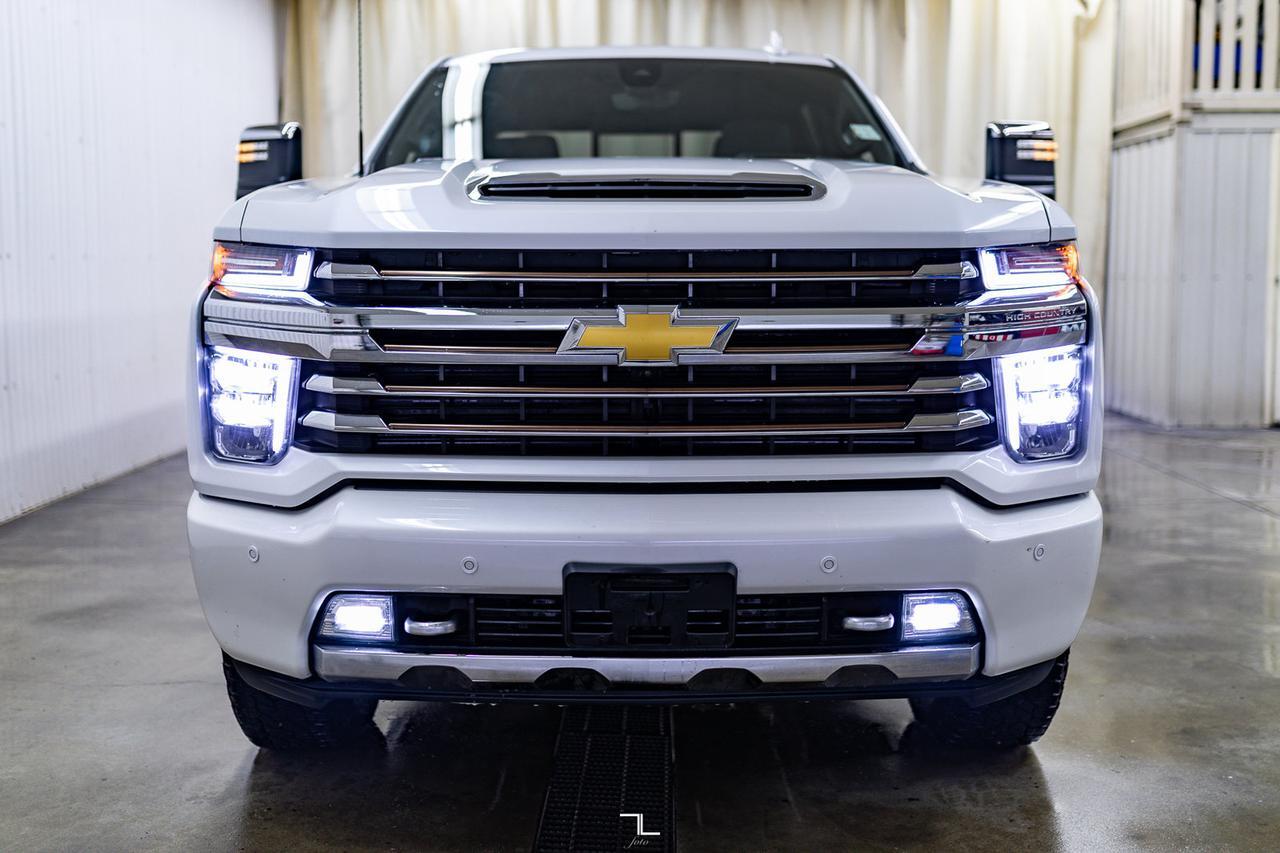 2022 Chevrolet Silverado 3500HD 4x4 Crew Cab High Country Diesel Leather Roof Nav Red Deer AB