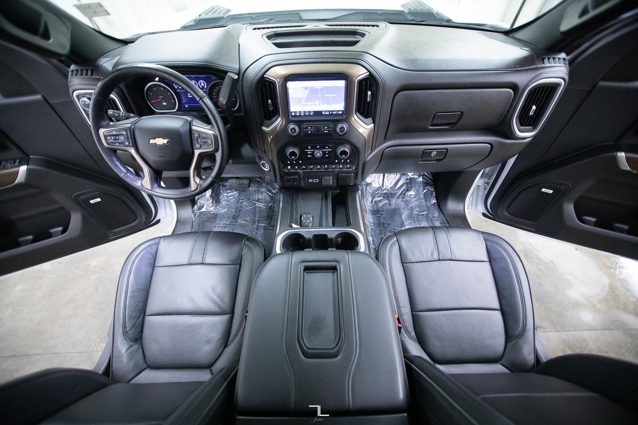 2022 Chevrolet Silverado 3500HD 4x4 Crew Cab High Country Diesel Leather Roof Nav Red Deer AB