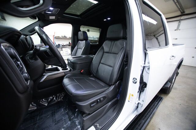 2022 Chevrolet Silverado 3500HD 4x4 Crew Cab High Country Diesel Leather Roof Nav Red Deer AB