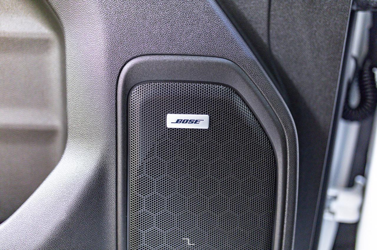 2022 Chevrolet Silverado 3500HD 4x4 Crew Cab High Country Diesel Leather Roof Nav Red Deer AB