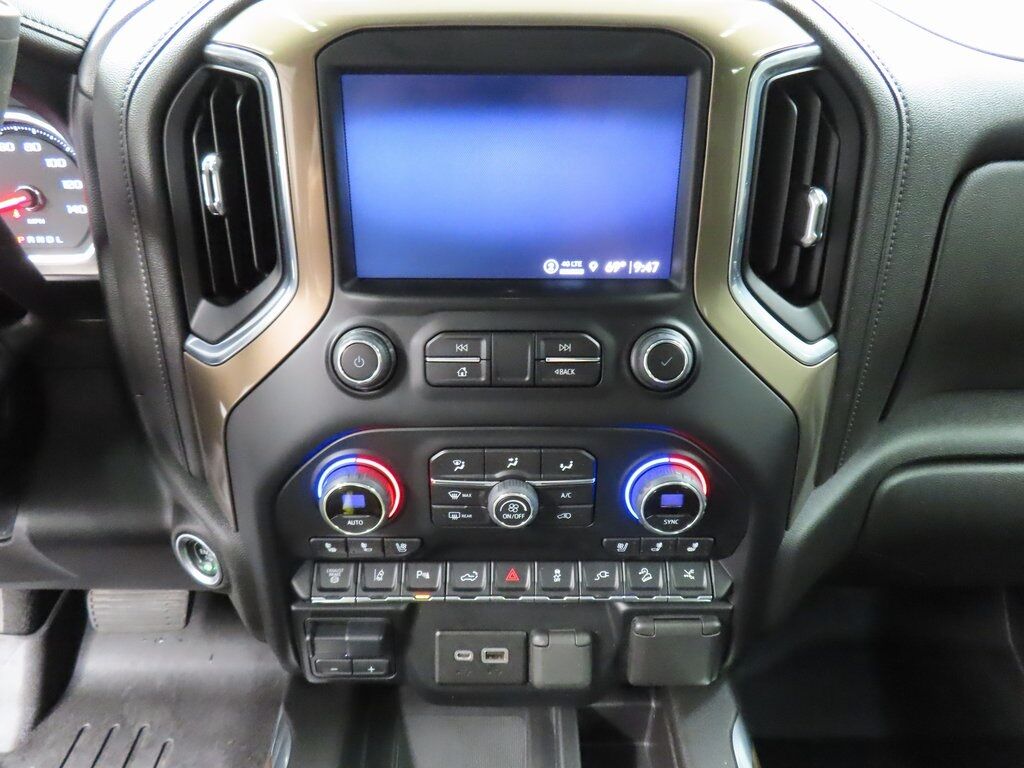 2022 Chevrolet Silverado 3500HD 4x4 Crew Cab High Country SRW Fond du Lac WI