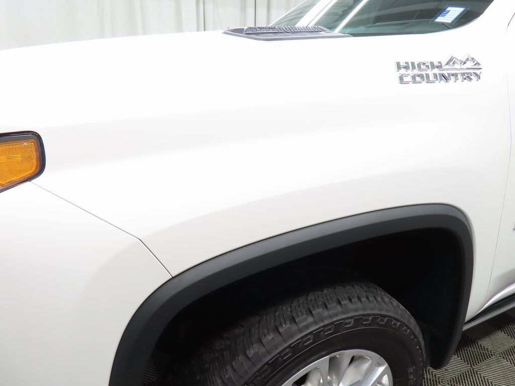 2022 Chevrolet Silverado 3500HD 4x4 Crew Cab High Country SRW Fond du Lac WI