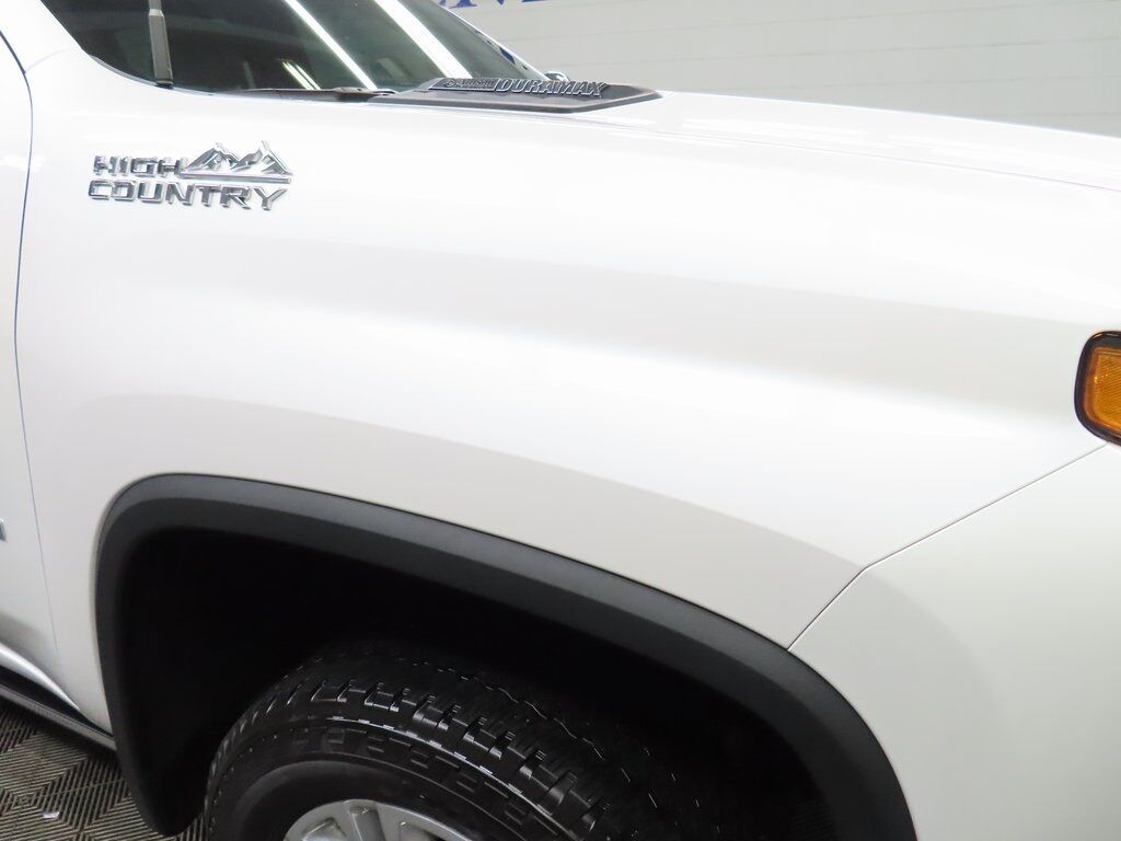 2022 Chevrolet Silverado 3500HD 4x4 Crew Cab High Country SRW Fond du Lac WI