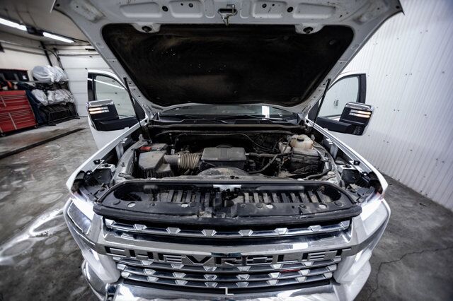 2022 Chevrolet Silverado 3500HD 4x4 Crew Cab LTZ Deck Leather BCam Red Deer AB