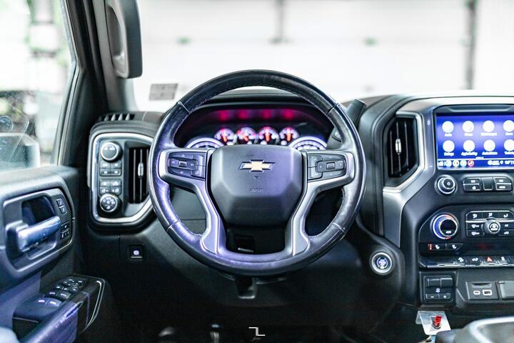 2022 Chevrolet Silverado 3500HD 4x4 Crew Cab LTZ Deck Leather BCam Red Deer AB