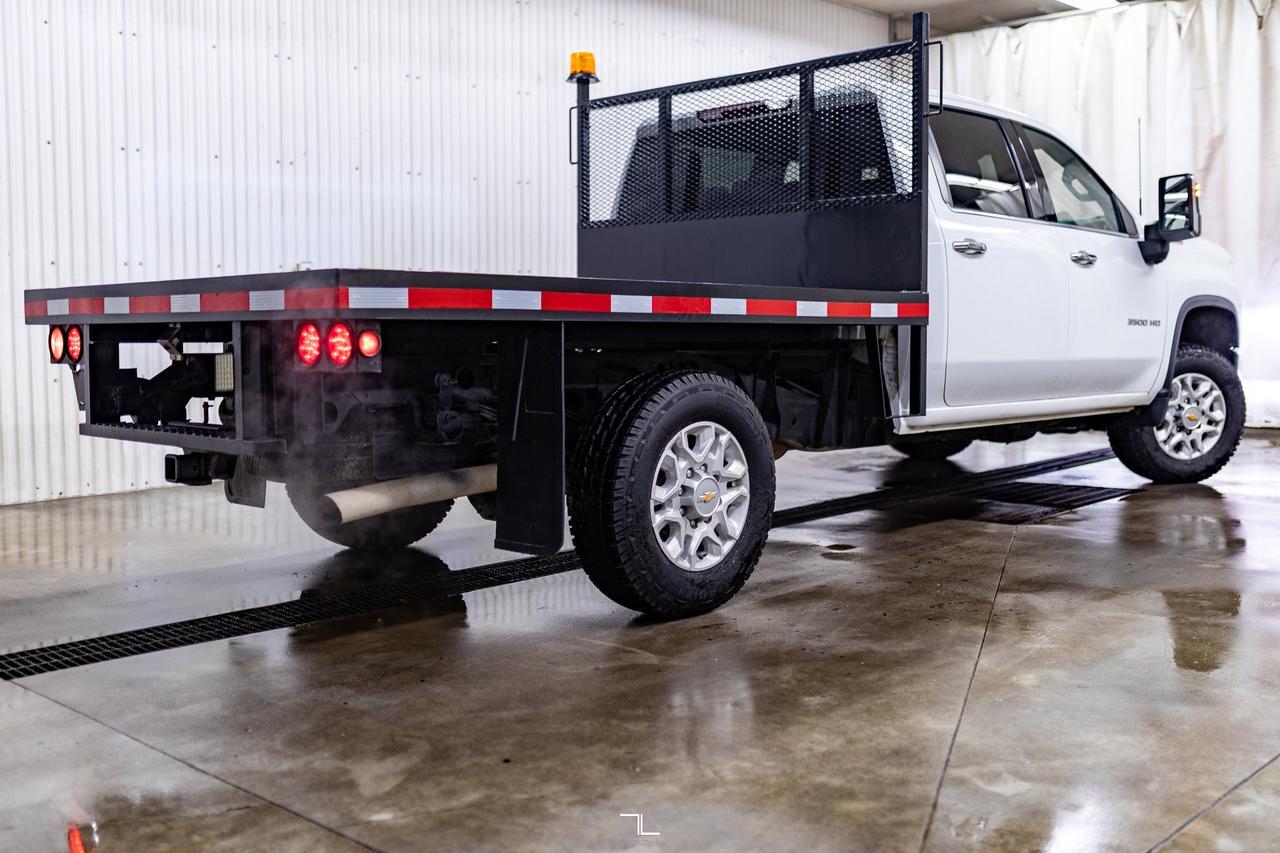 2022 Chevrolet Silverado 3500HD 4x4 Crew Cab LTZ Deck Leather BCam Red Deer AB