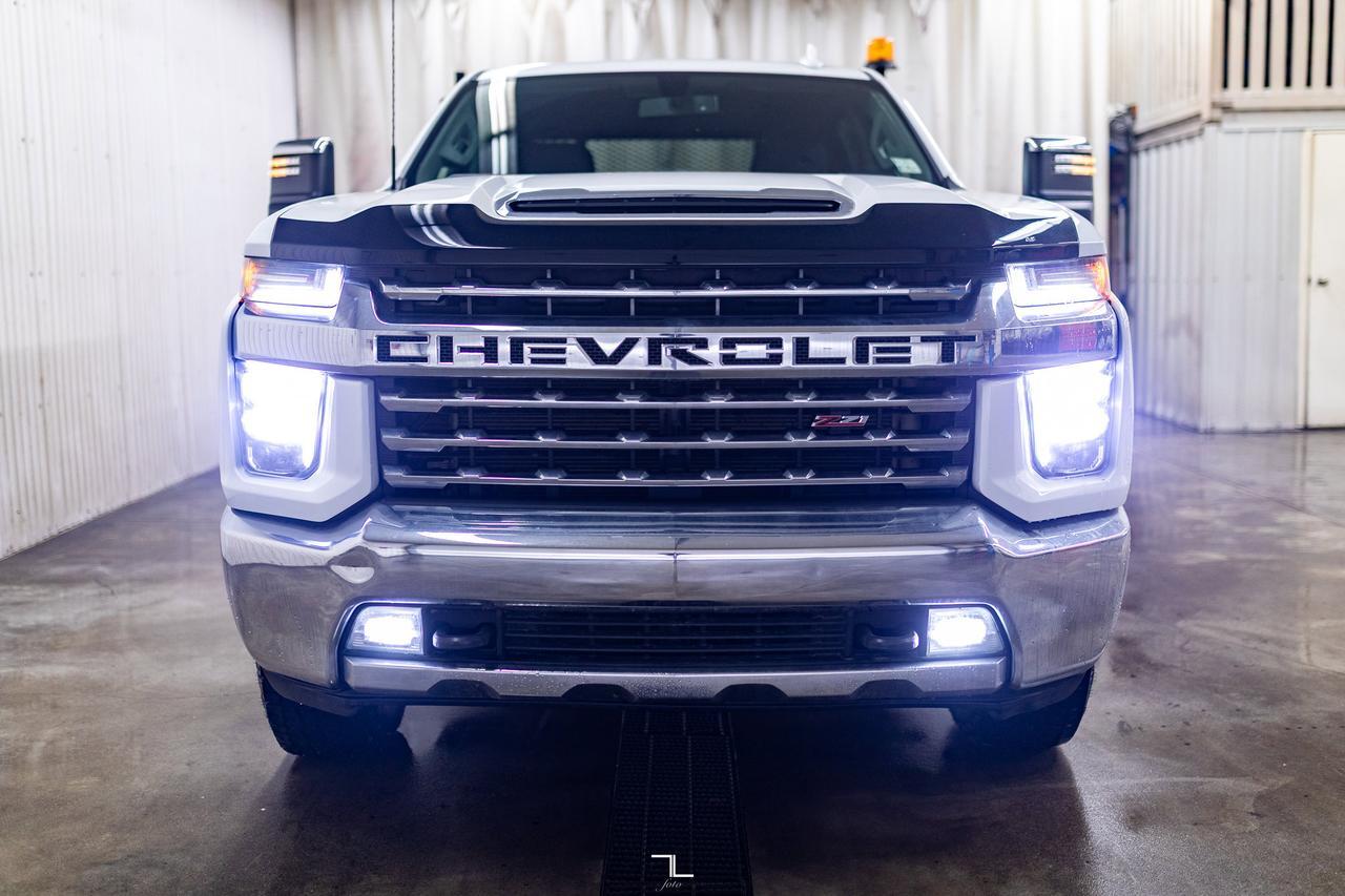 2022 Chevrolet Silverado 3500HD 4x4 Crew Cab LTZ Deck Leather BCam Red Deer AB