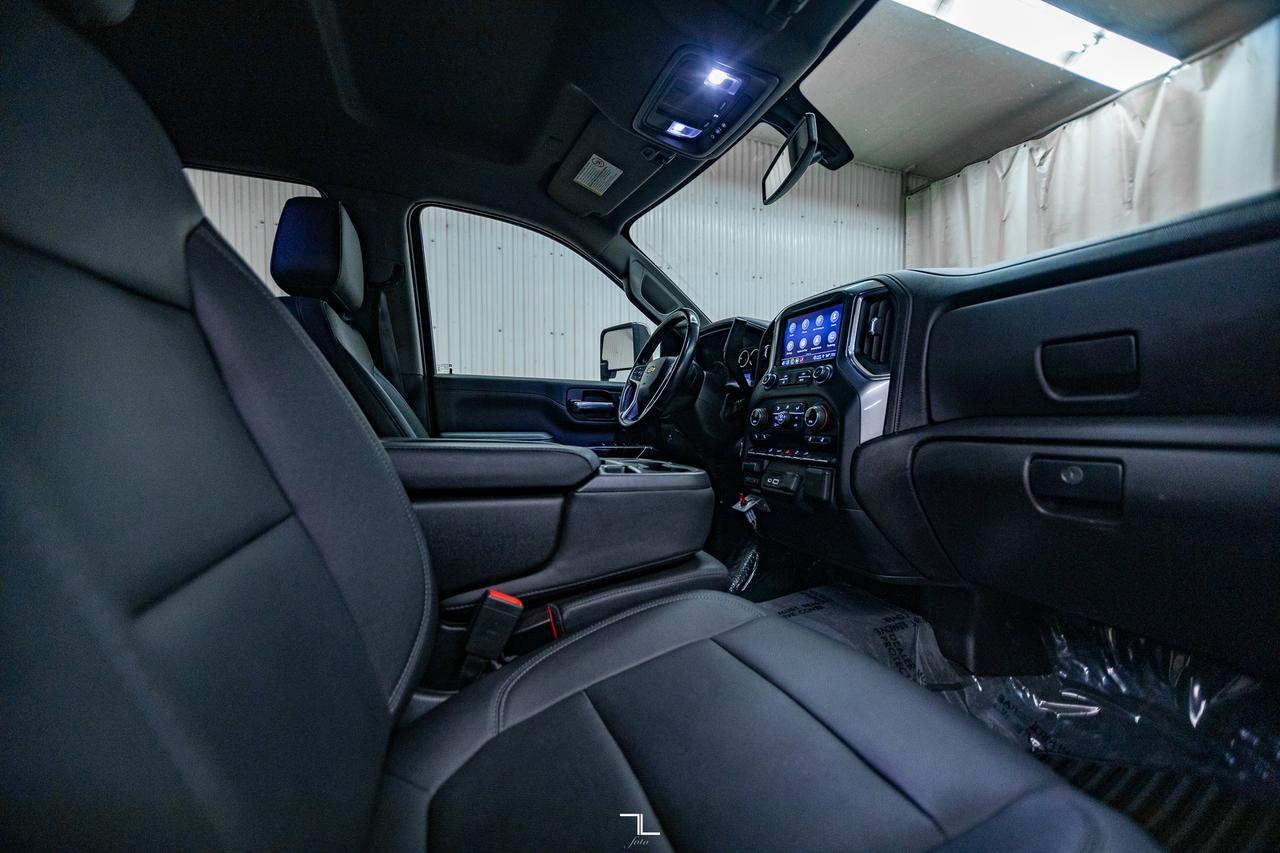 2022 Chevrolet Silverado 3500HD 4x4 Crew Cab LTZ Deck Leather BCam Red Deer AB